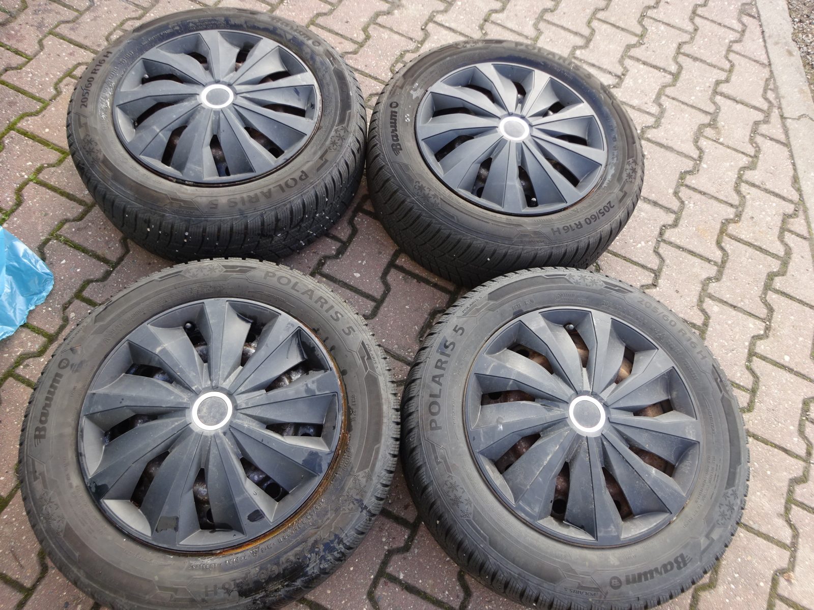 Nissan Juke zimní pneu +disk