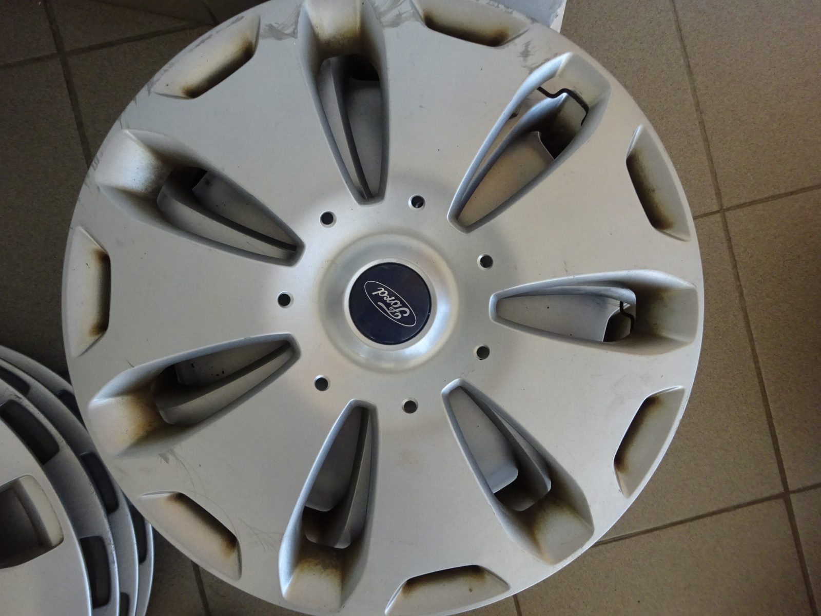 Ford Mondeo Poklice