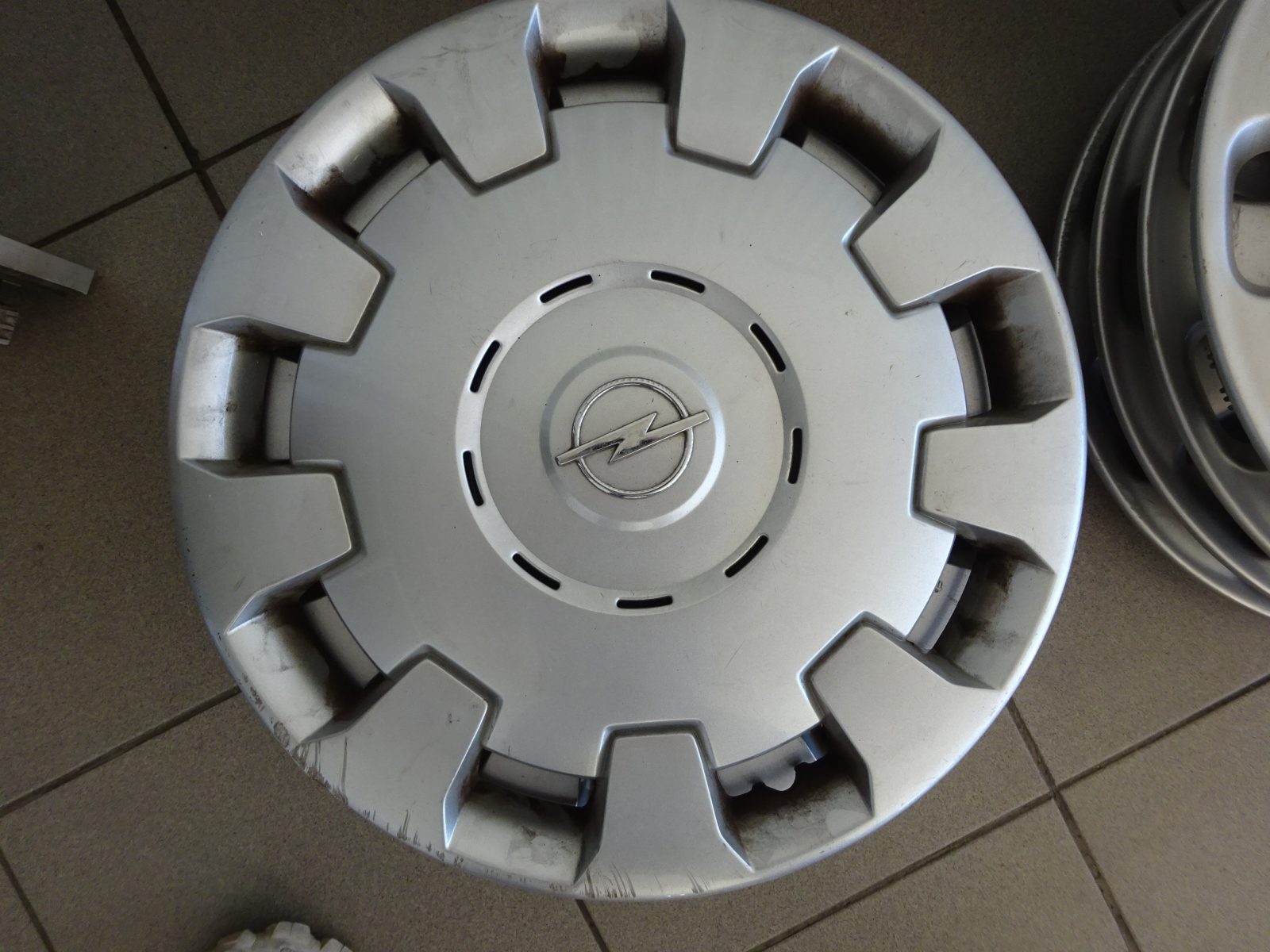 Opel Astra poklice